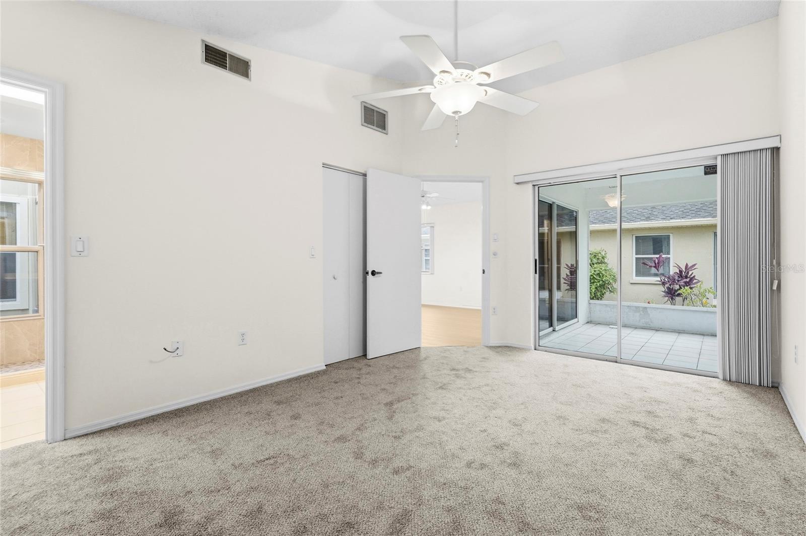 Image 27 of 54 For 396 Chartley Court S