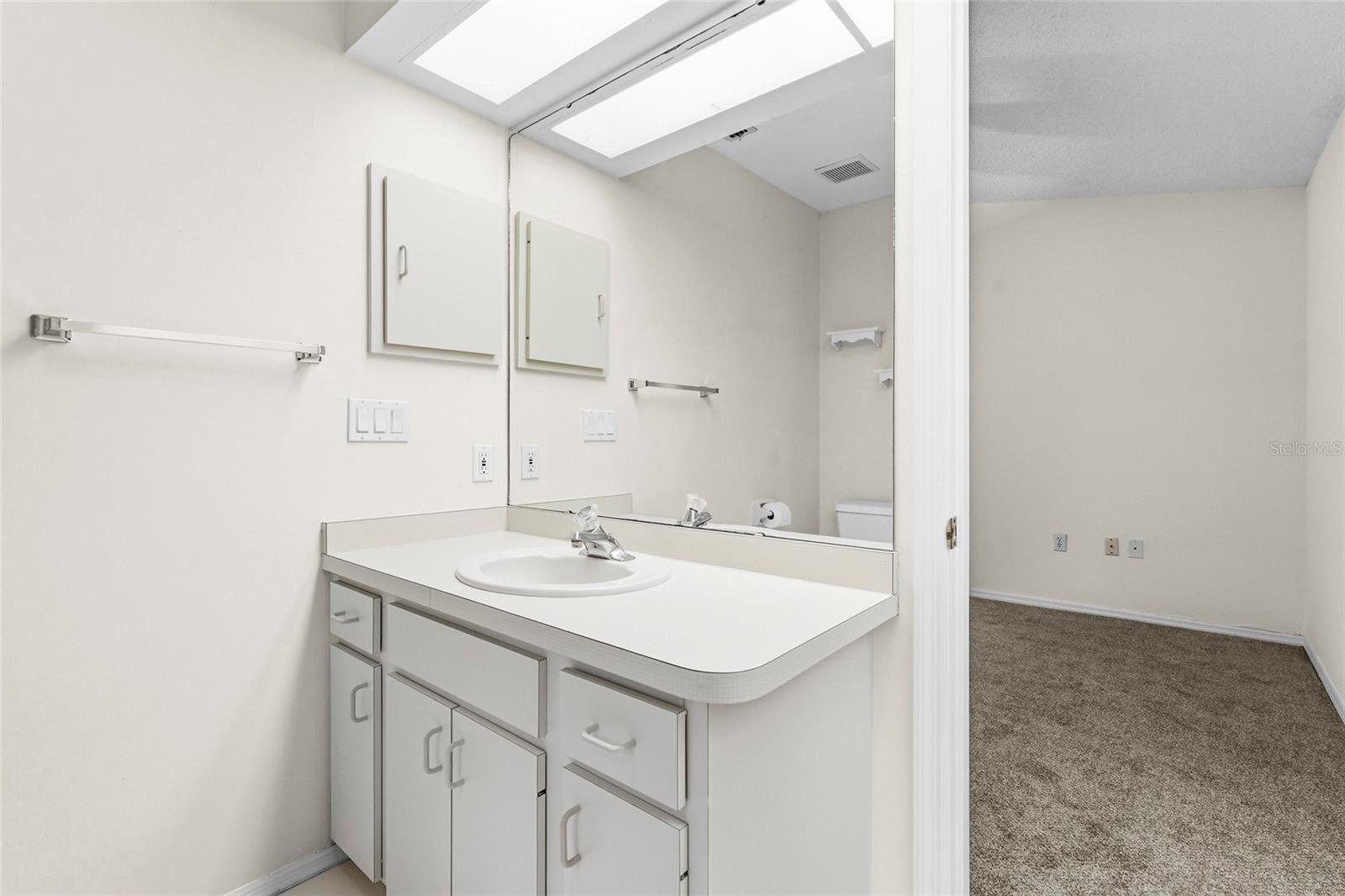 Image 30 of 54 For 396 Chartley Court S