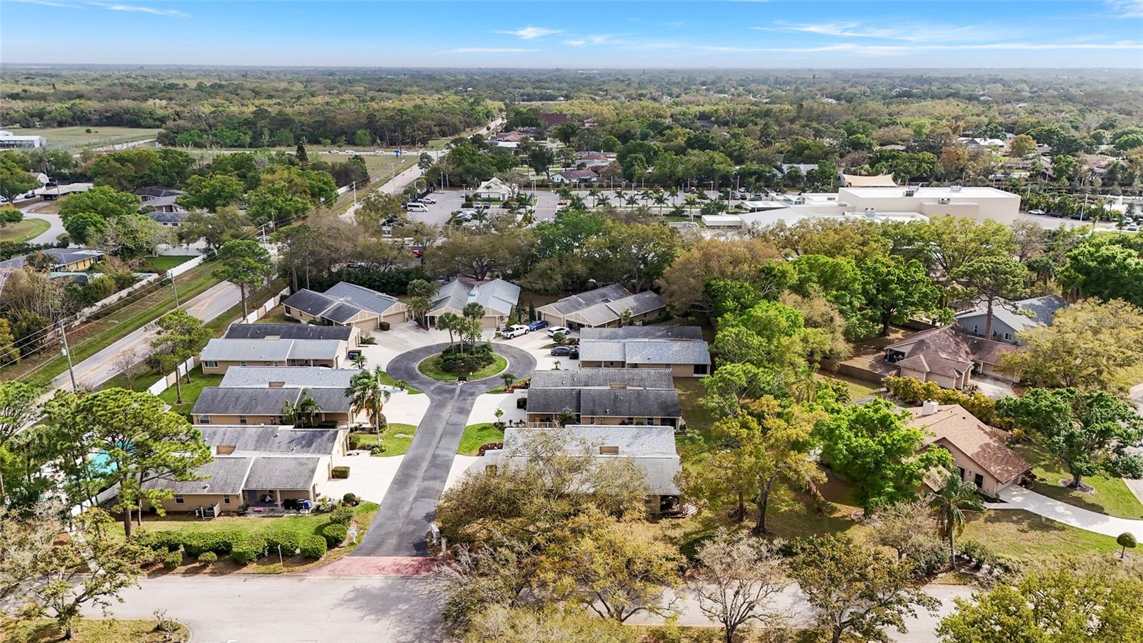 Image 48 of 54 For 396 Chartley Court S