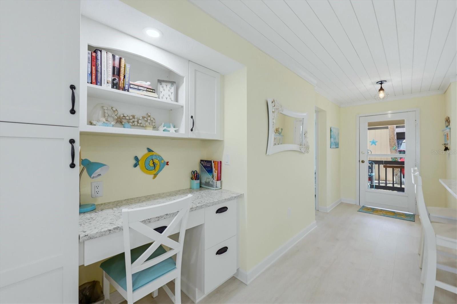 Image 9 of 46 For 380 Three Lakes Lane A