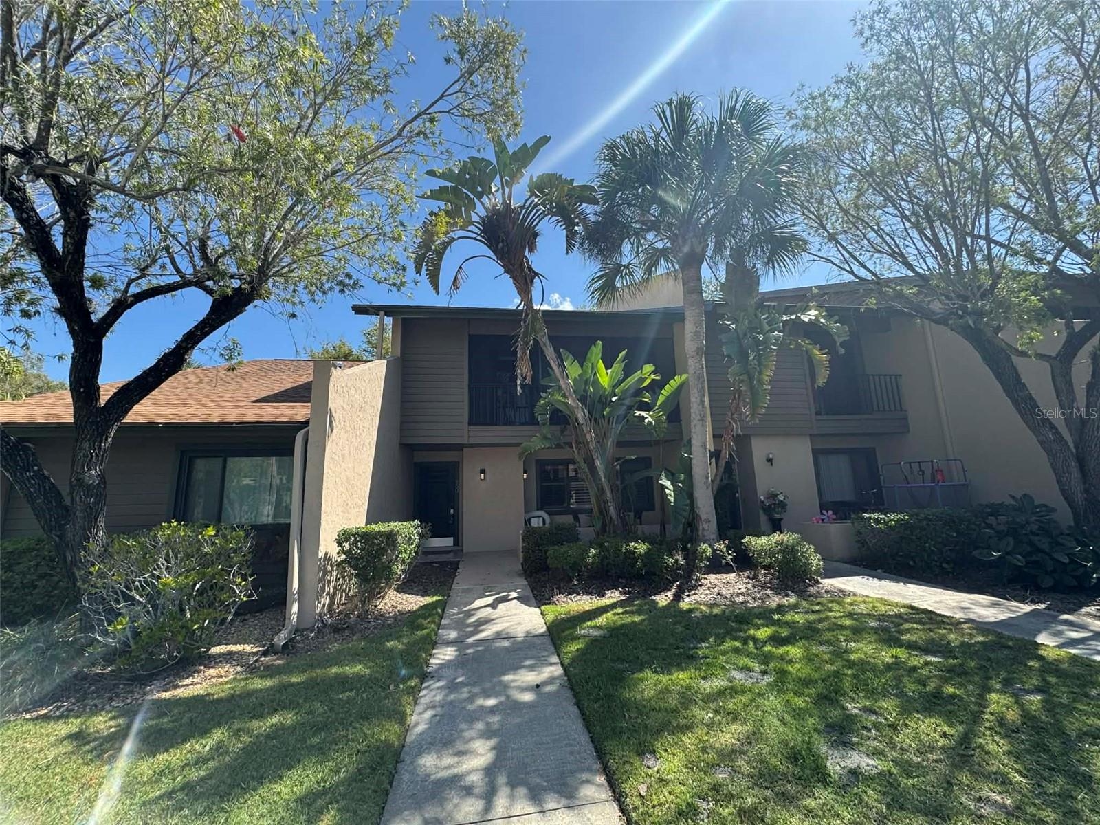 Image 2 of 32 For 950 Sunridge Drive G4