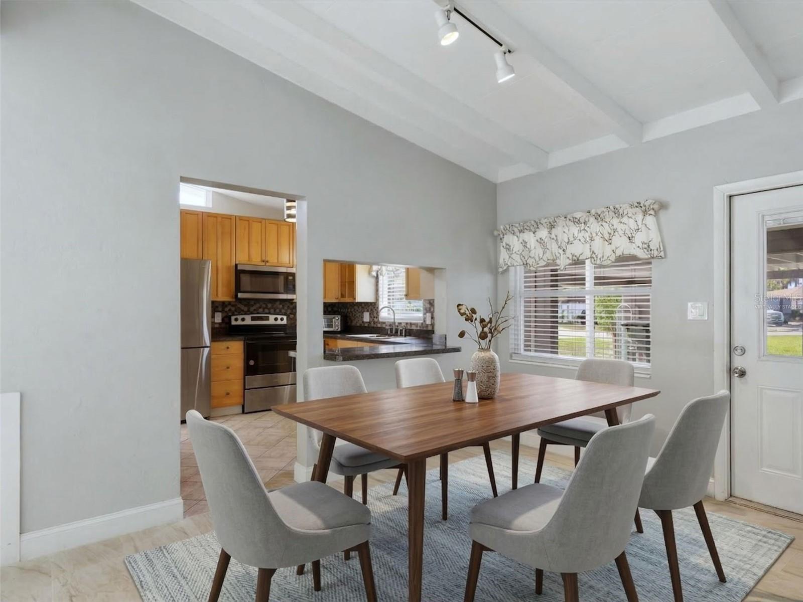 Image 16 of 51 For 3727 Dover Drive