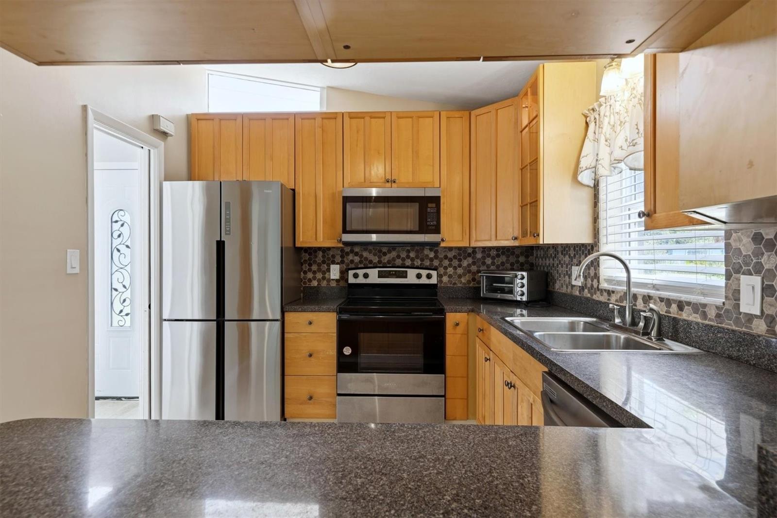 Image 20 of 51 For 3727 Dover Drive