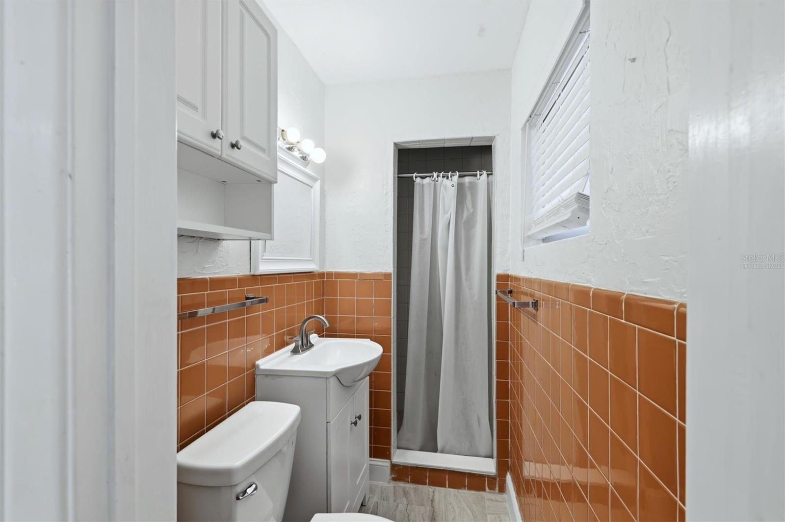 Image 38 of 51 For 3727 Dover Drive