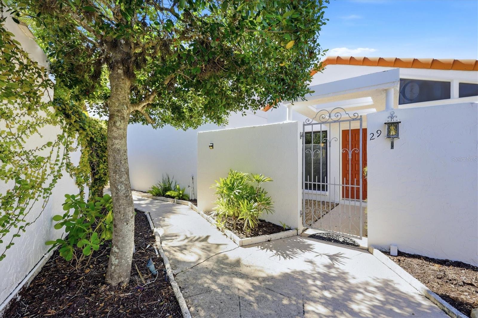 Image 2 of 64 For 1585 Tarpon Center Drive 29