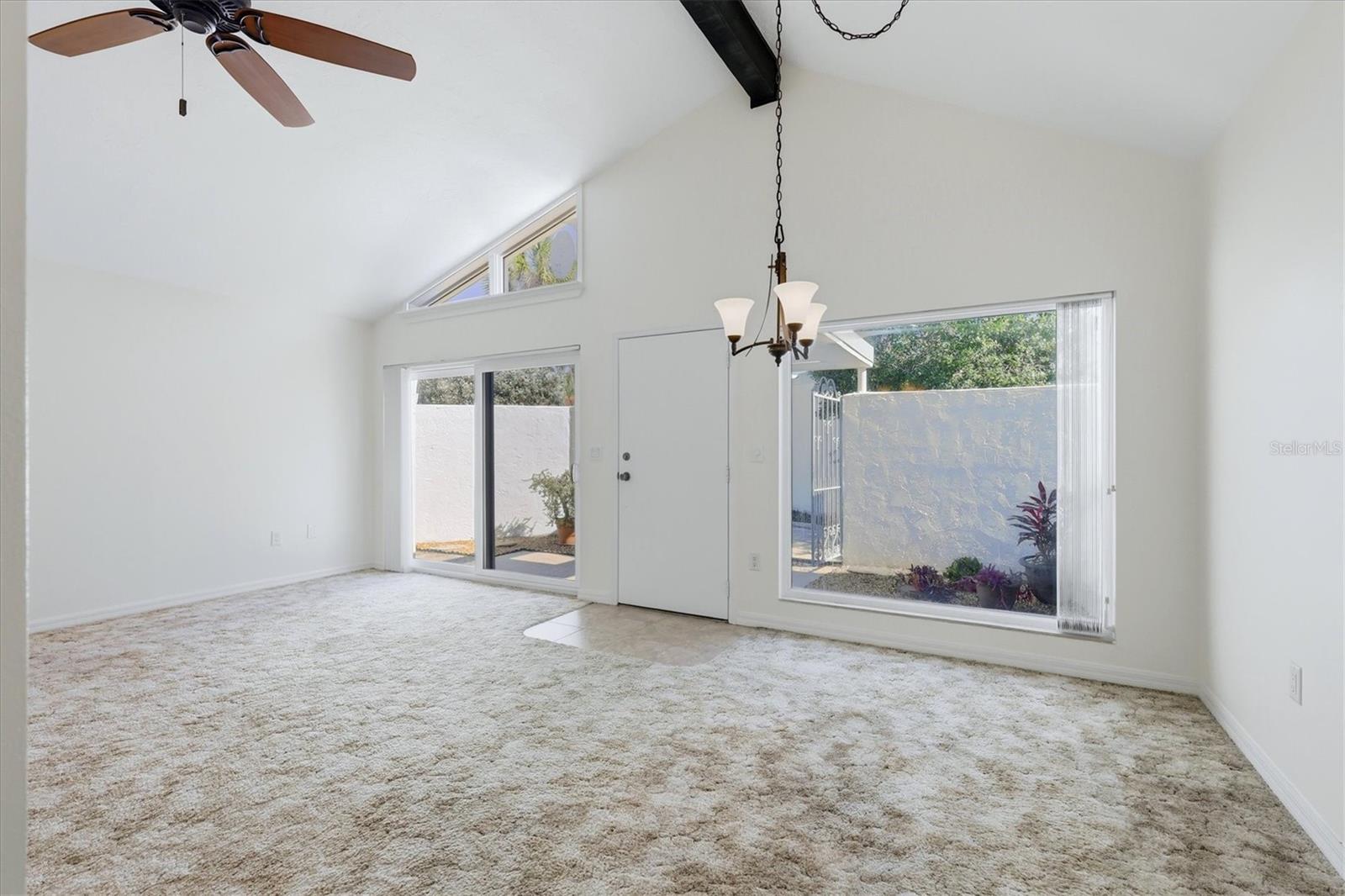 Image 20 of 64 For 1585 Tarpon Center Drive 29