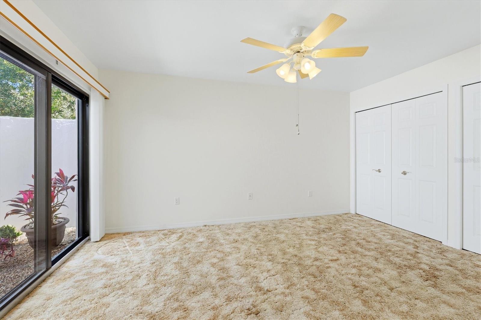 Image 25 of 64 For 1585 Tarpon Center Drive 29