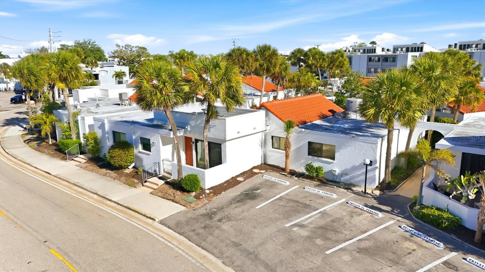 Image 36 of 64 For 1585 Tarpon Center Drive 29