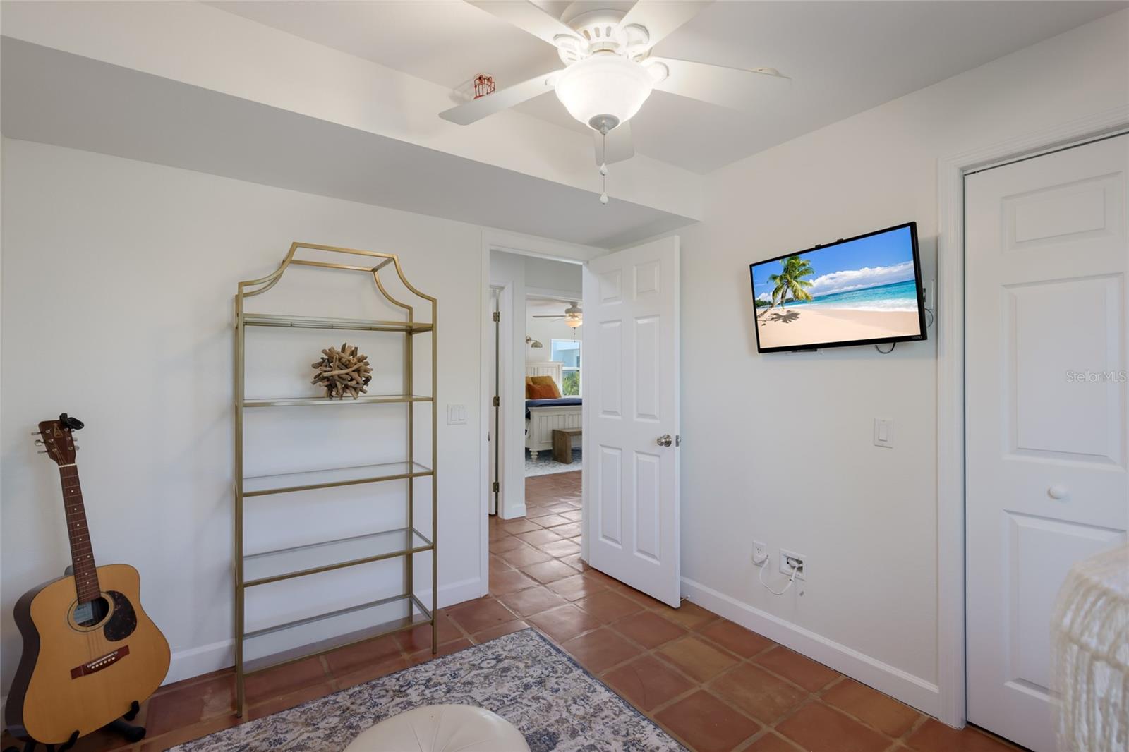 Image 17 of 60 For 2412 Avenue B