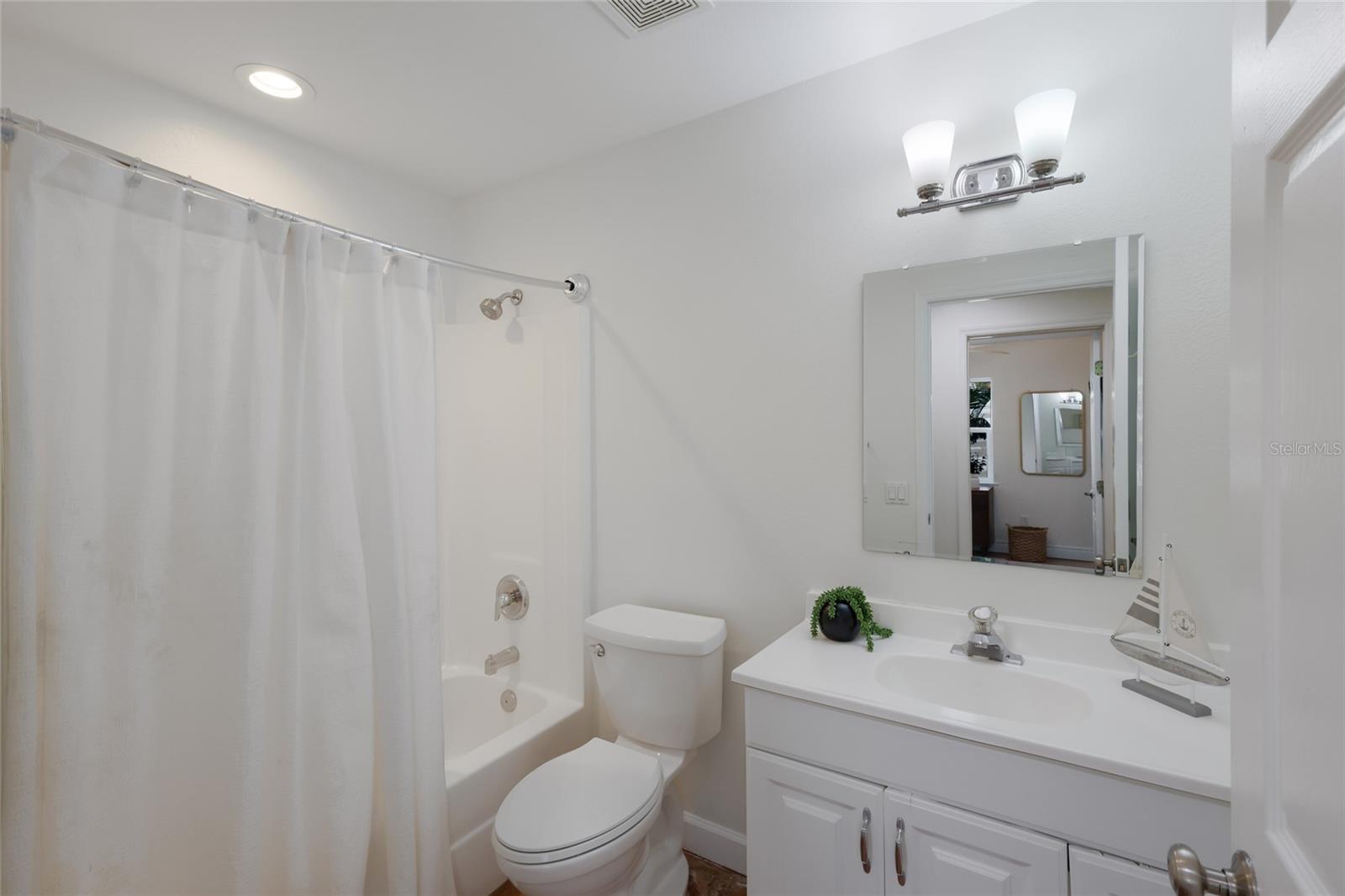 Image 19 of 60 For 2412 Avenue B