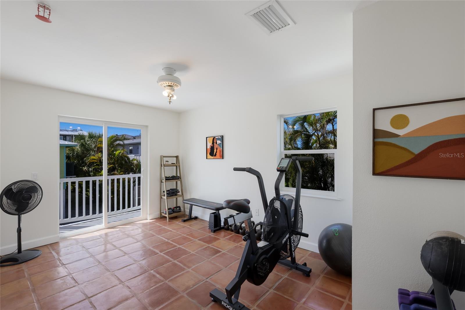 Image 21 of 60 For 2412 Avenue B