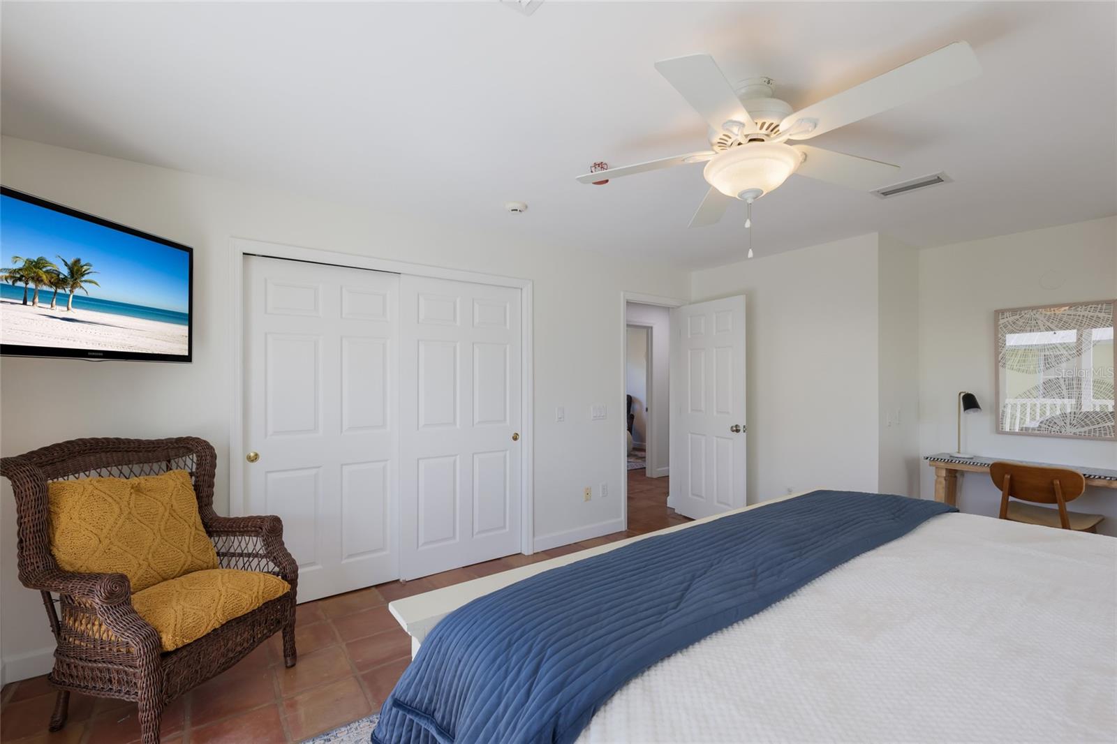 Image 22 of 60 For 2412 Avenue B