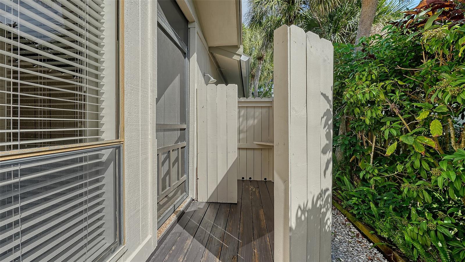 Image 24 of 41 For 5345 Siesta Court