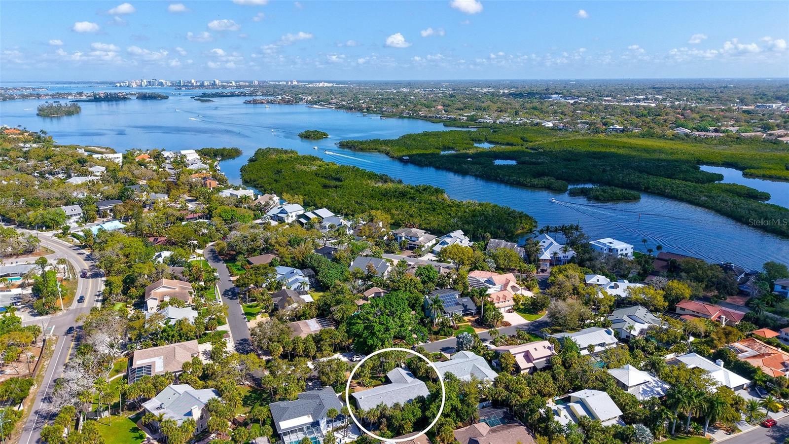 Image 28 of 41 For 5345 Siesta Court