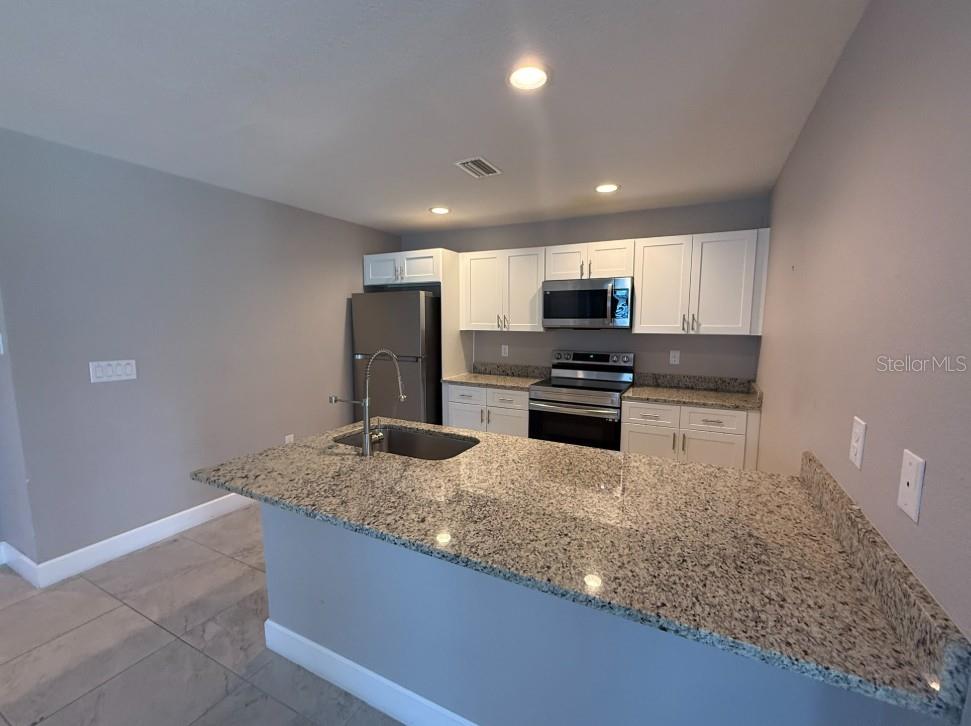 Image 4 of 13 For 113 Boundary Boulevard 2