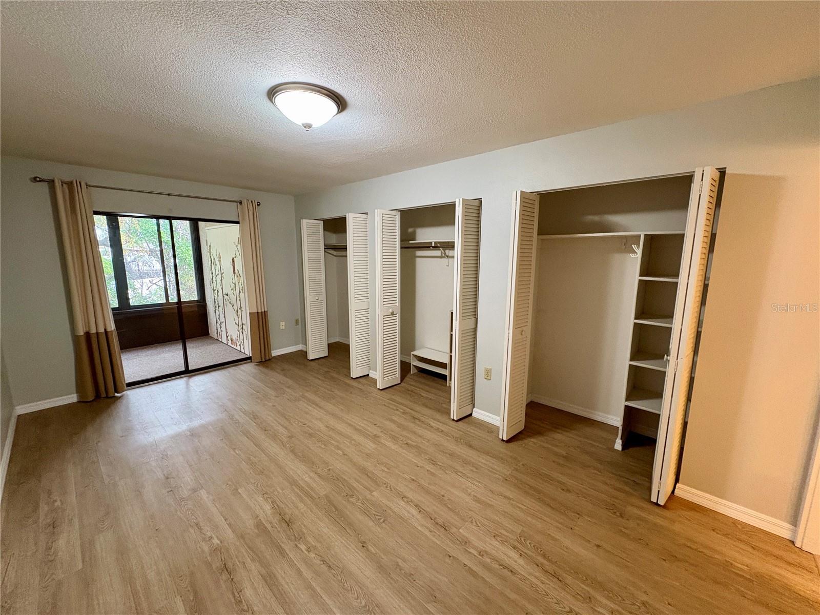 Image 16 of 26 For 378 Springdale Drive 378