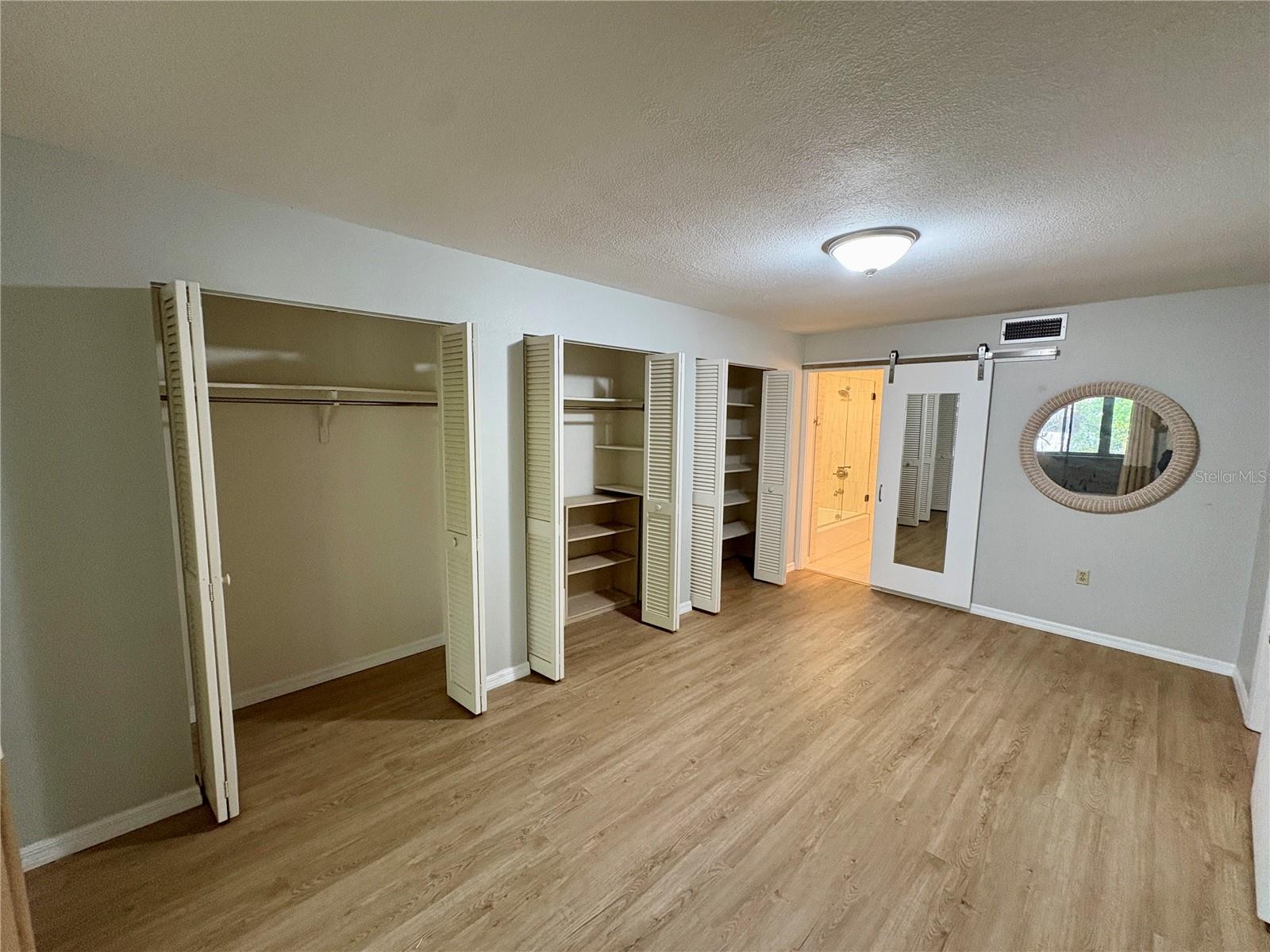 Image 17 of 26 For 378 Springdale Drive 378