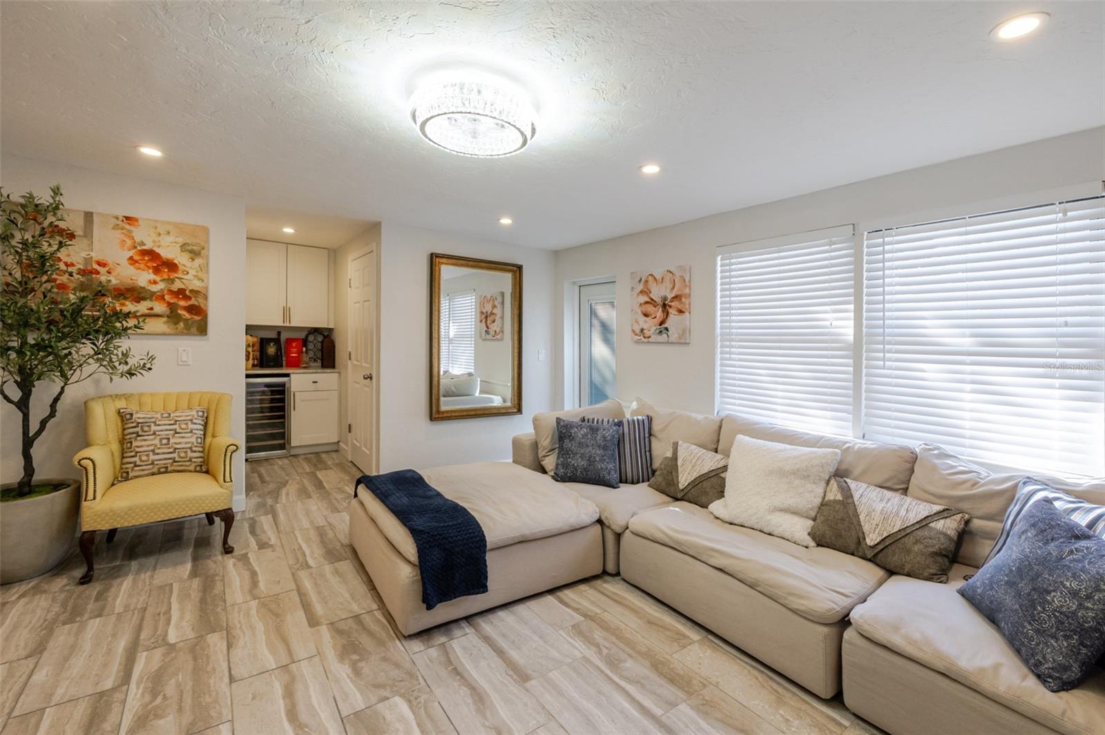 Image 14 of 49 For 4925 Remington Drive