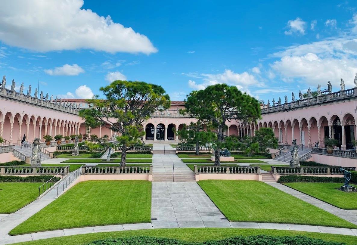 Image 39 of 49 For 4925 Remington Drive