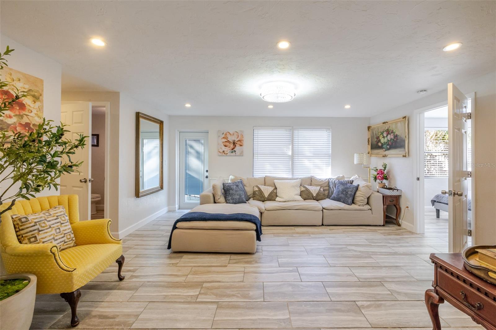 Image 9 of 49 For 4925 Remington Drive