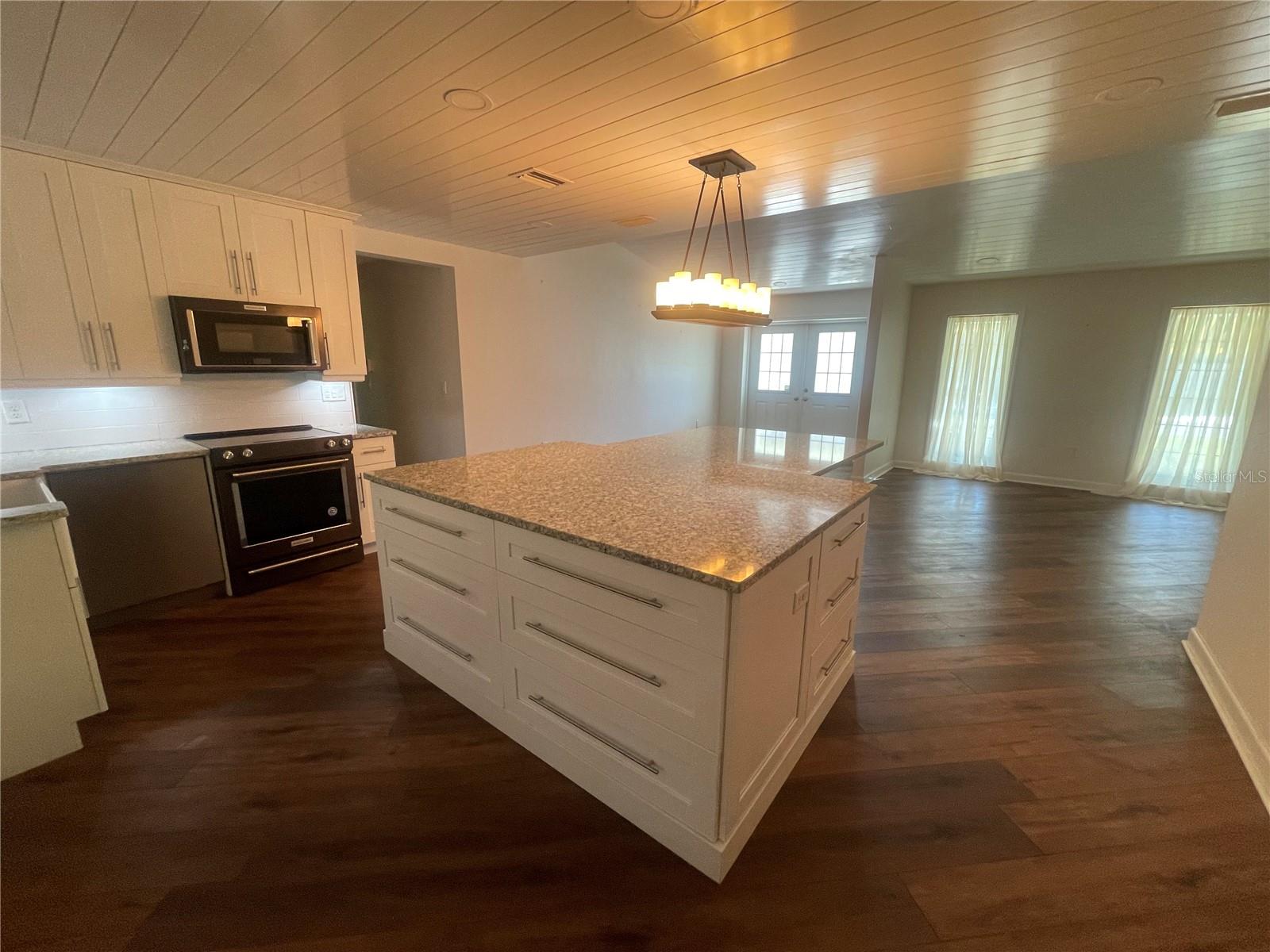 Image 10 of 41 For 1330 Jefferson Avenue