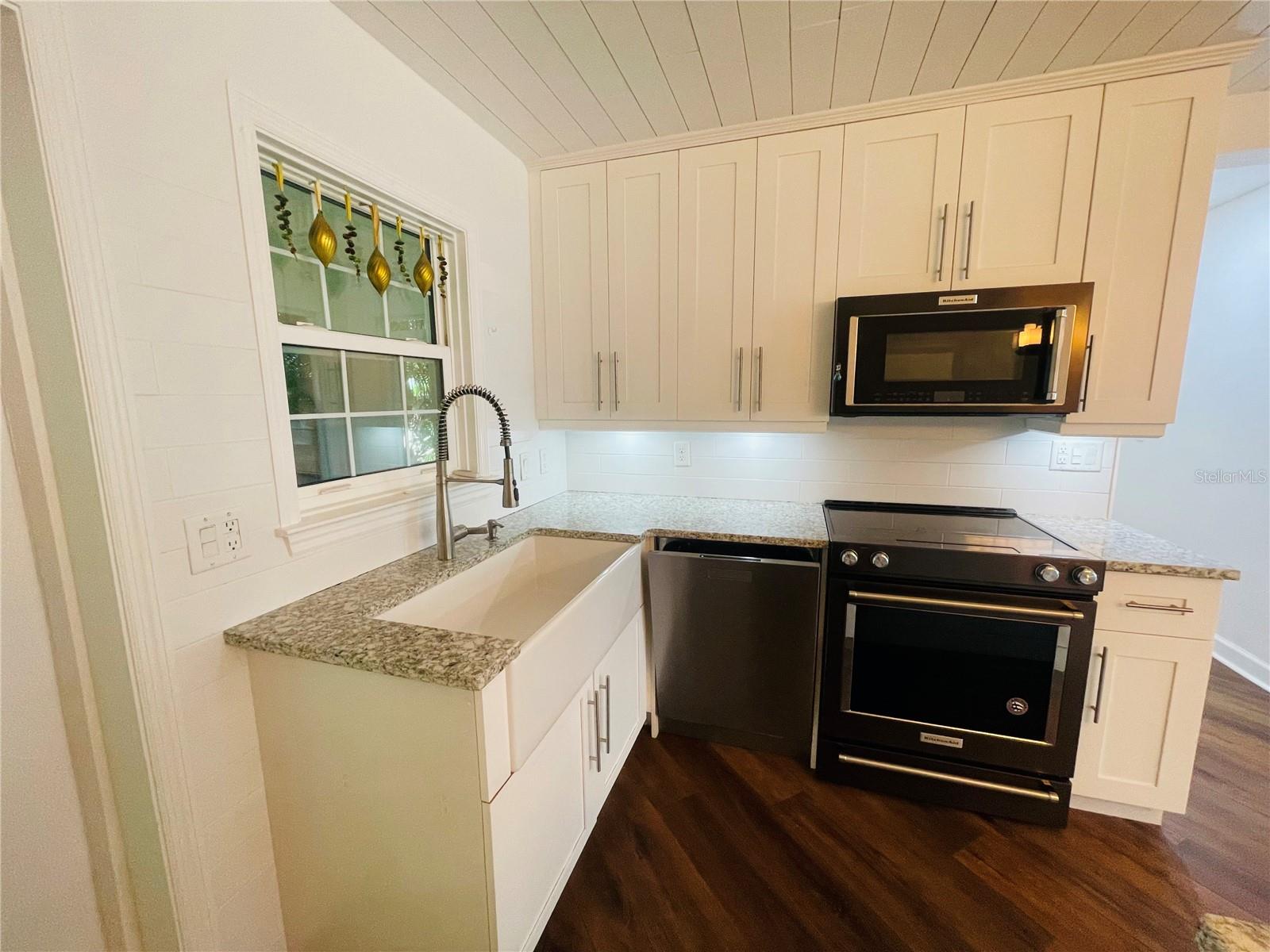 Image 12 of 41 For 1330 Jefferson Avenue