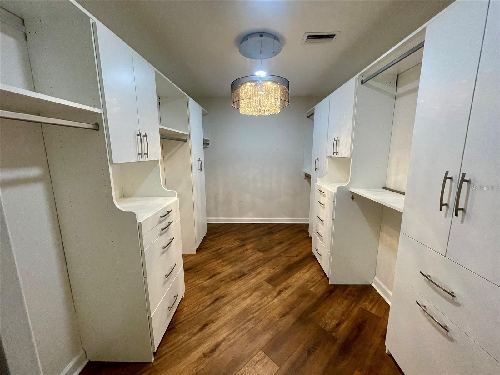 Image 16 of 41 For 1330 Jefferson Avenue