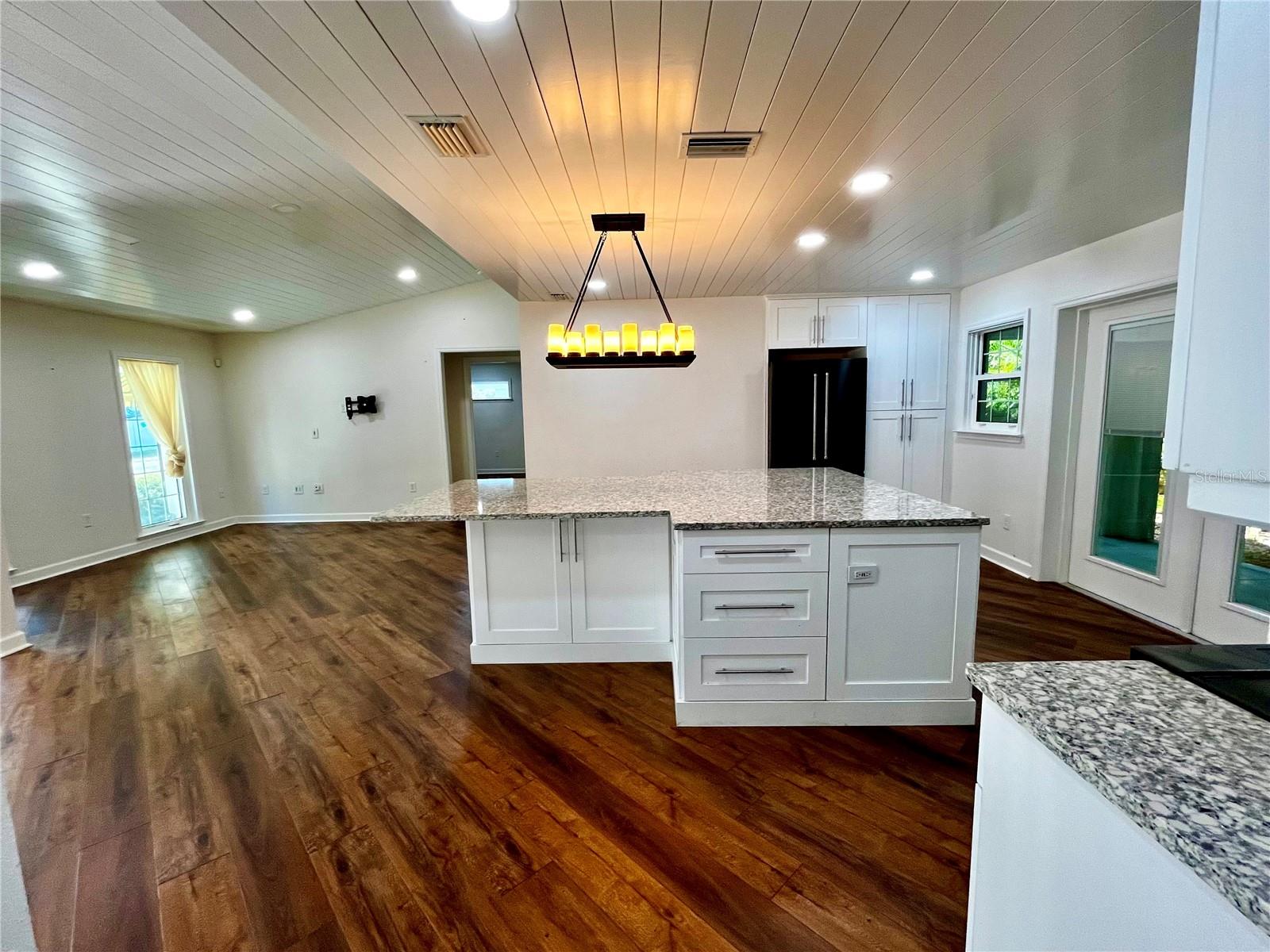 Image 8 of 41 For 1330 Jefferson Avenue