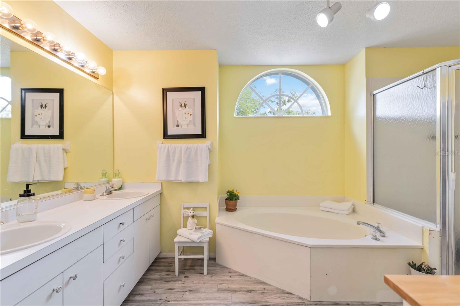 Image 14 of 26 For 4524 28th Avenue Drive E