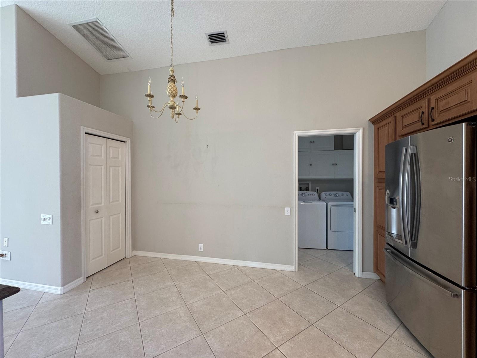 Image 20 of 46 For 6514 Deerberry Court