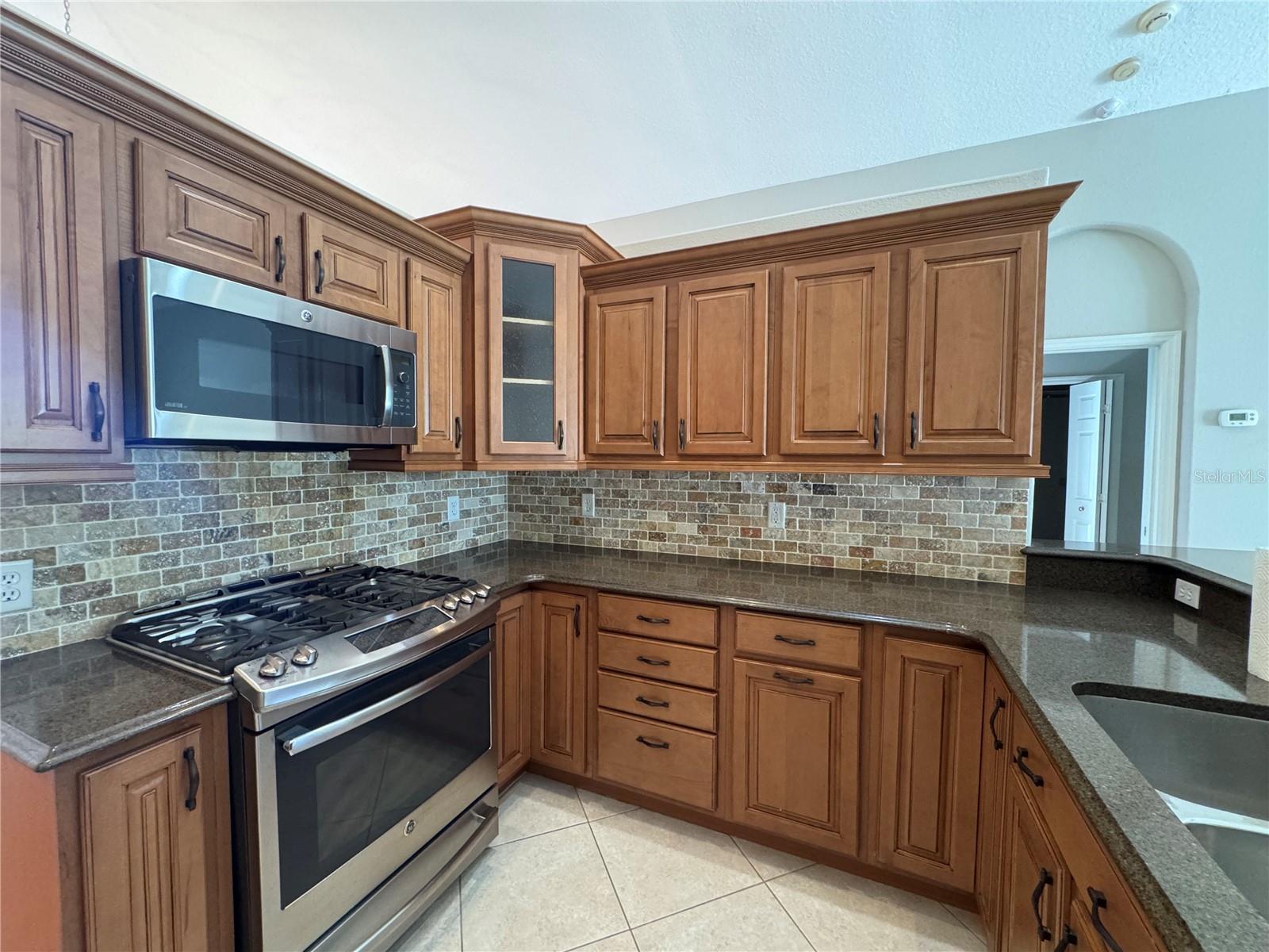 Image 21 of 46 For 6514 Deerberry Court