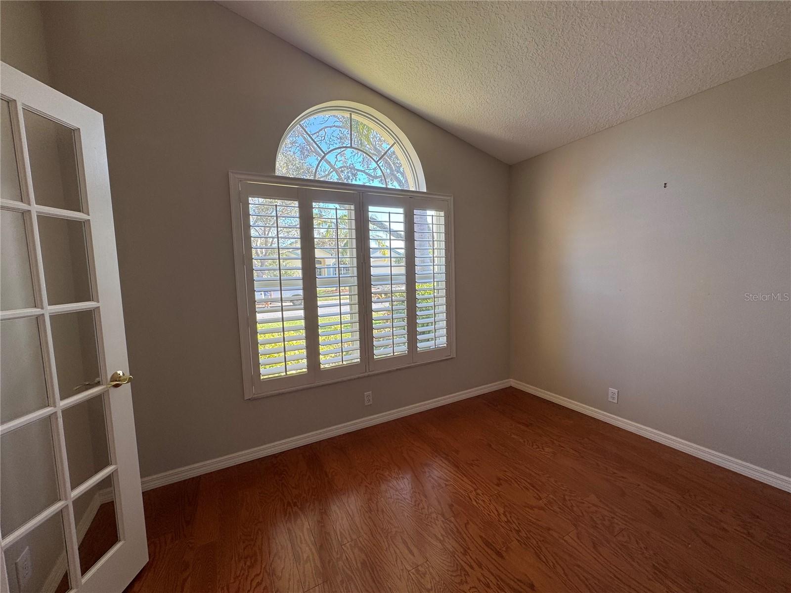 Image 26 of 46 For 6514 Deerberry Court