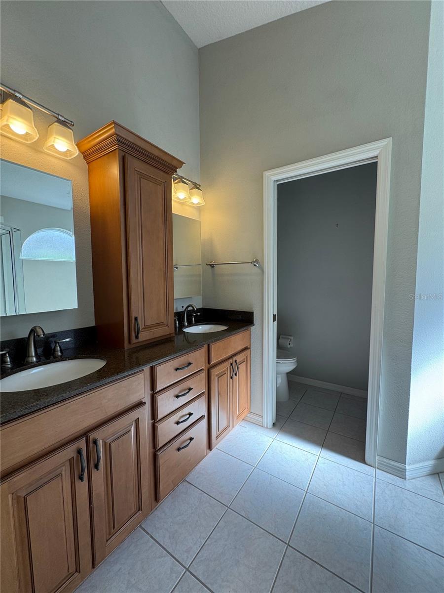 Image 34 of 46 For 6514 Deerberry Court