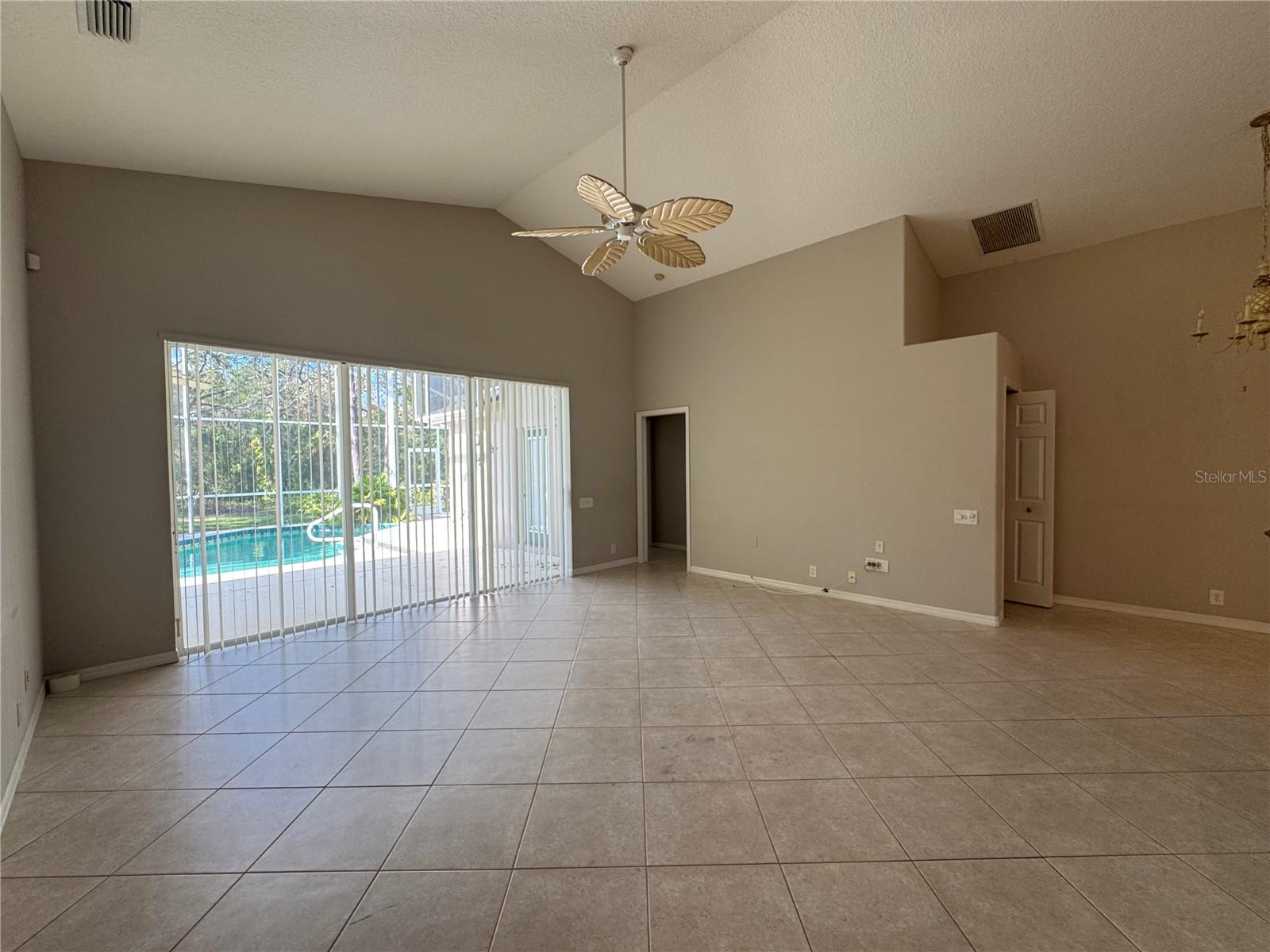 Image 36 of 46 For 6514 Deerberry Court