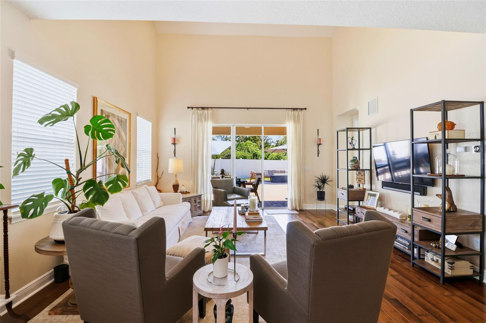 Image 18 of 49 For 5225 Asher Court