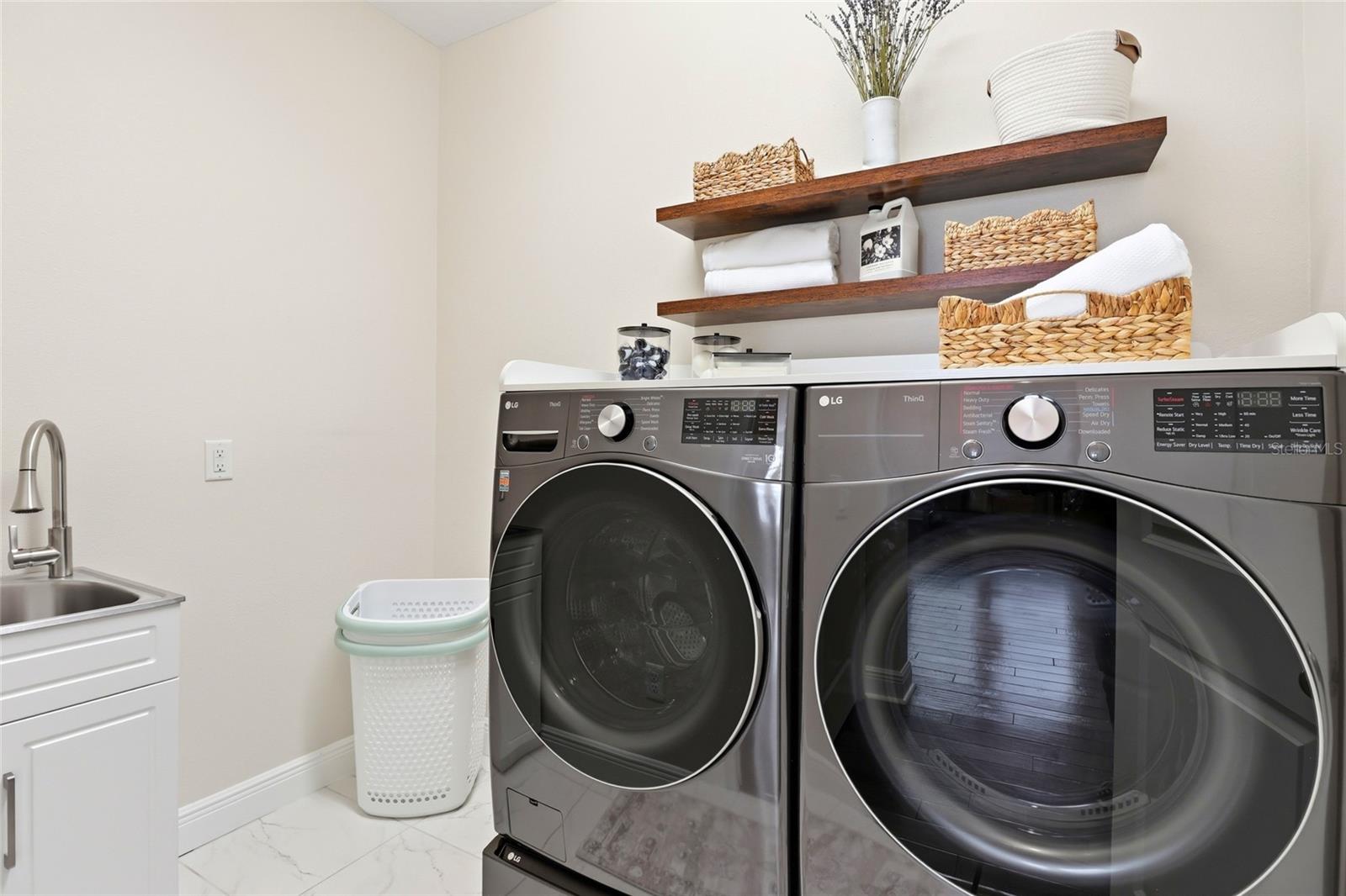 Image 26 of 49 For 5225 Asher Court