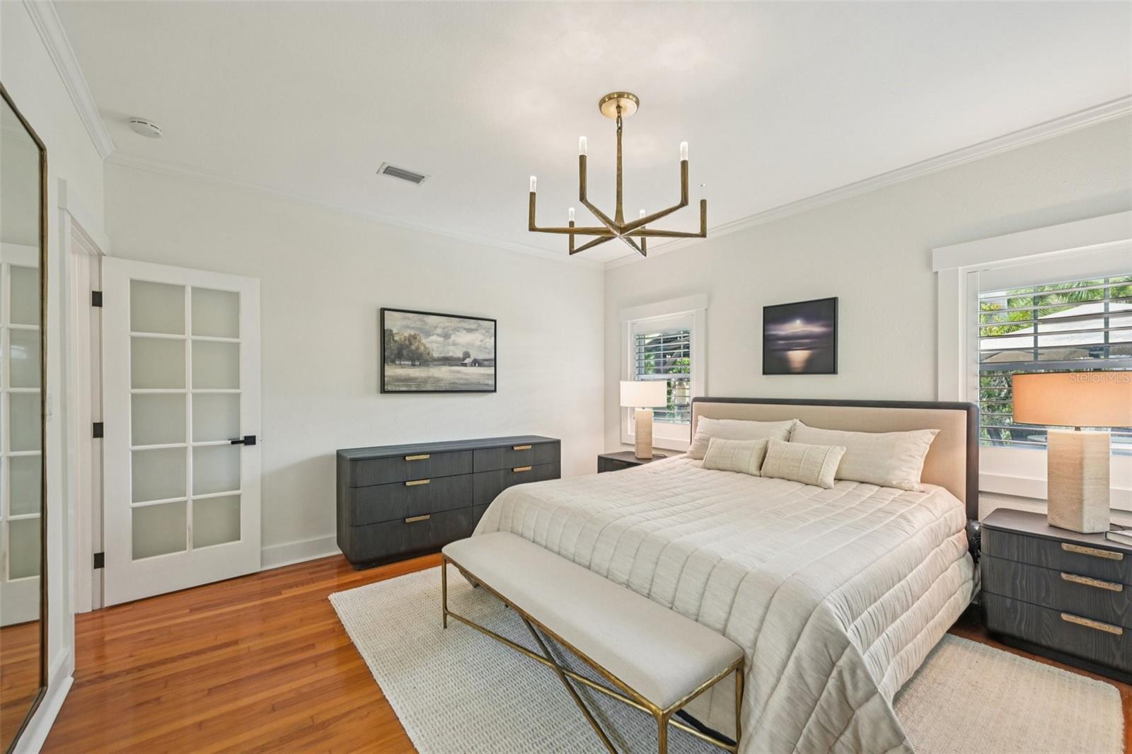 Image 21 of 60 For 207 23rd Street W