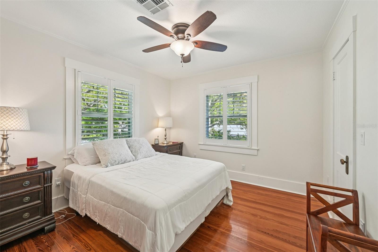 Image 36 of 60 For 207 23rd Street W