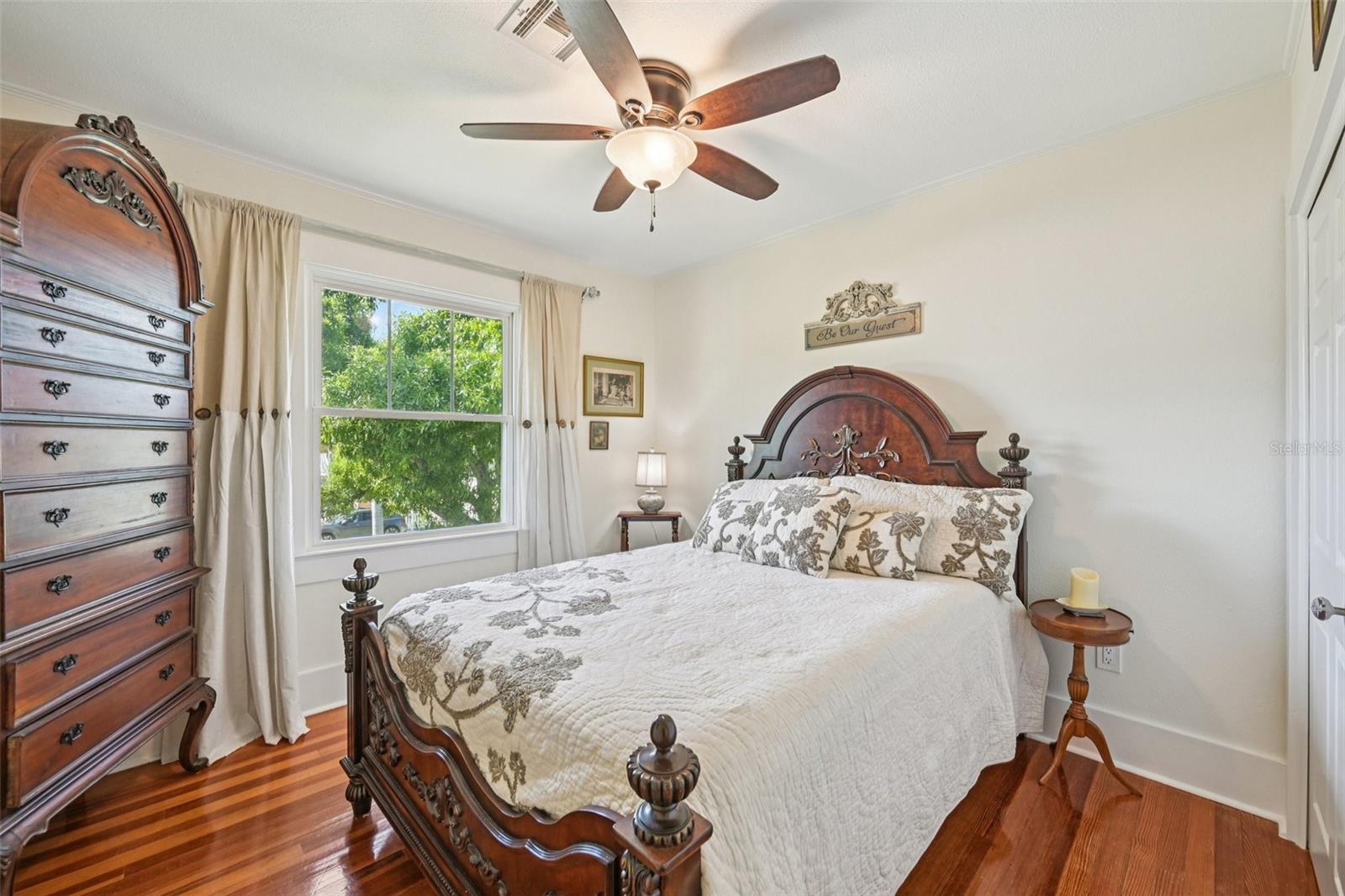 Image 38 of 60 For 207 23rd Street W