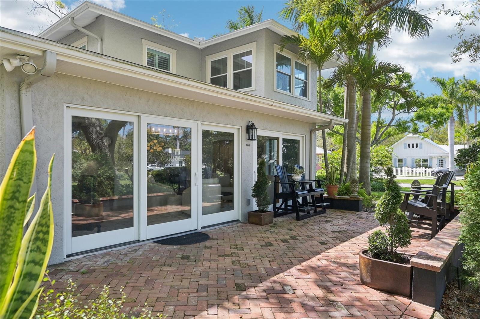 Image 43 of 60 For 207 23rd Street W