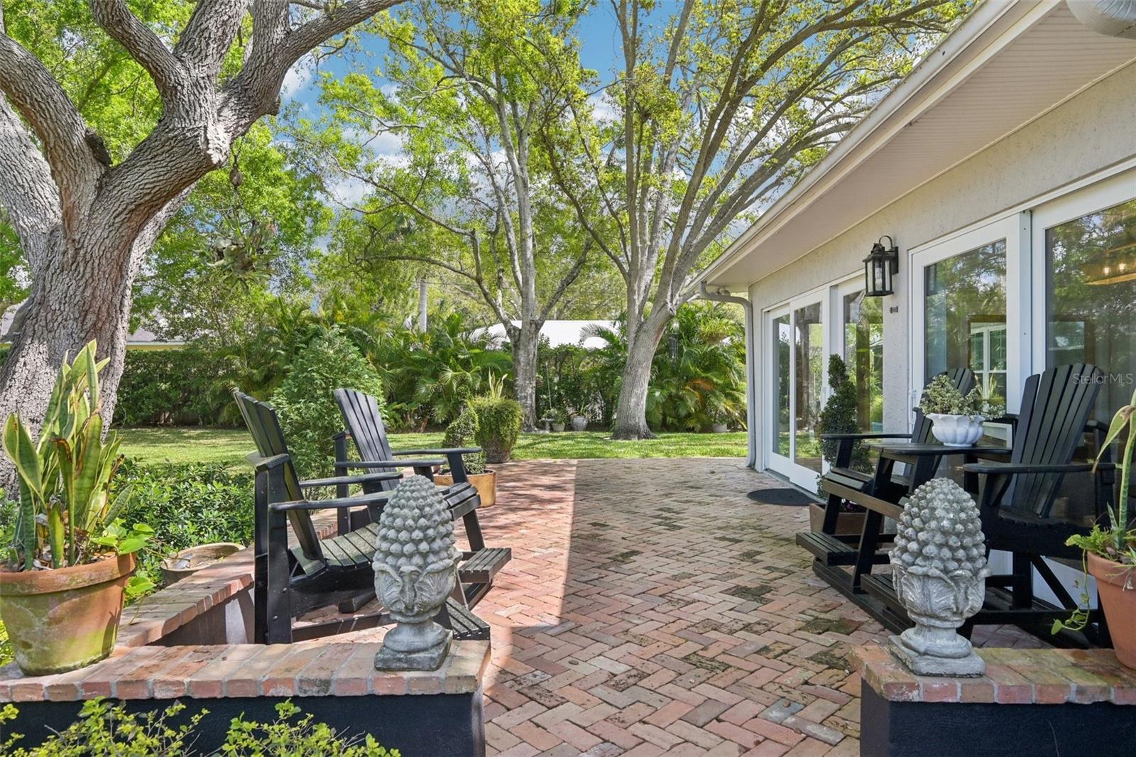 Image 44 of 60 For 207 23rd Street W