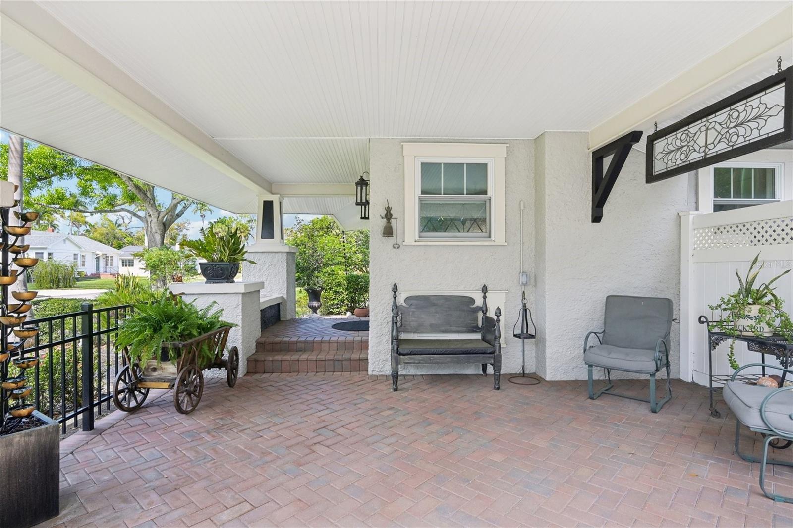 Image 51 of 60 For 207 23rd Street W