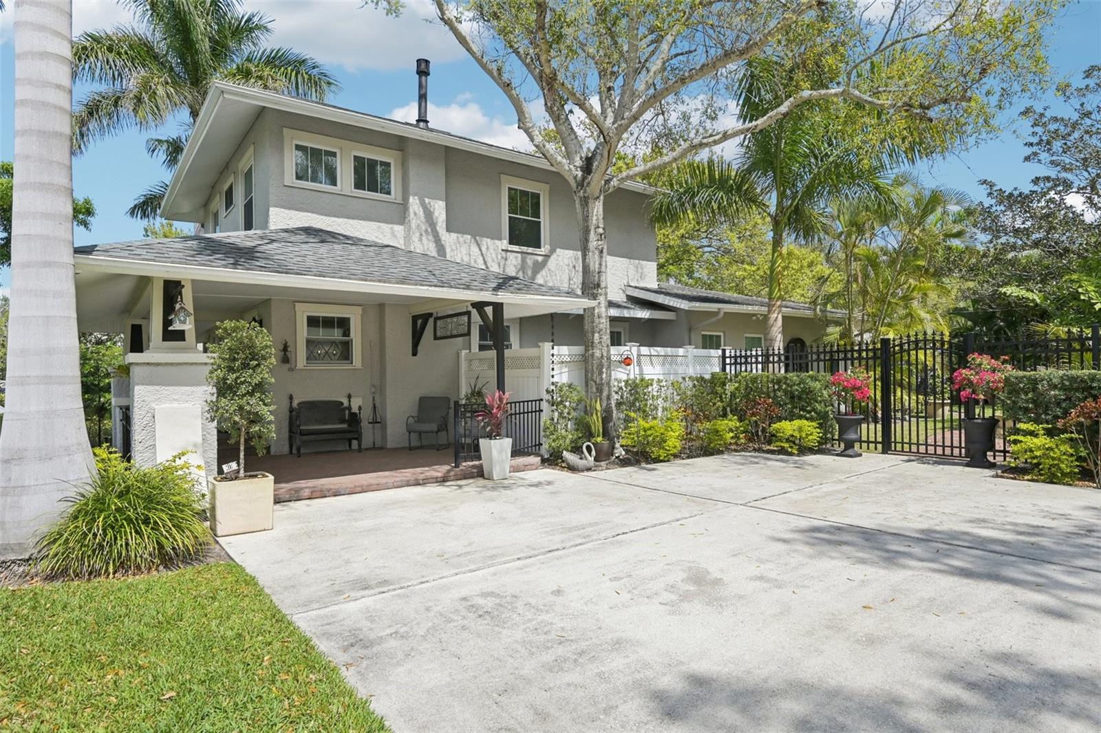 Image 52 of 60 For 207 23rd Street W