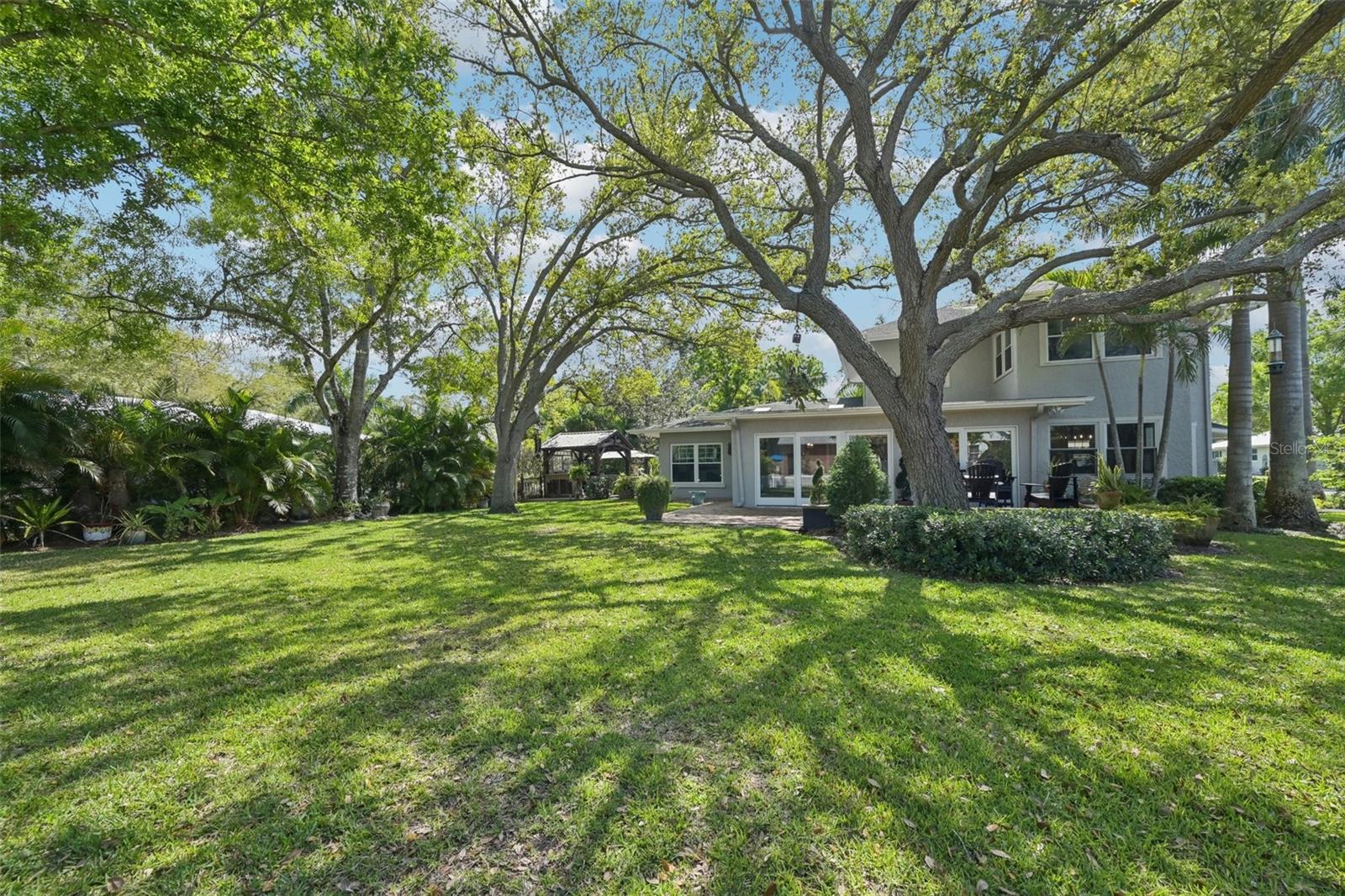 Image 54 of 60 For 207 23rd Street W