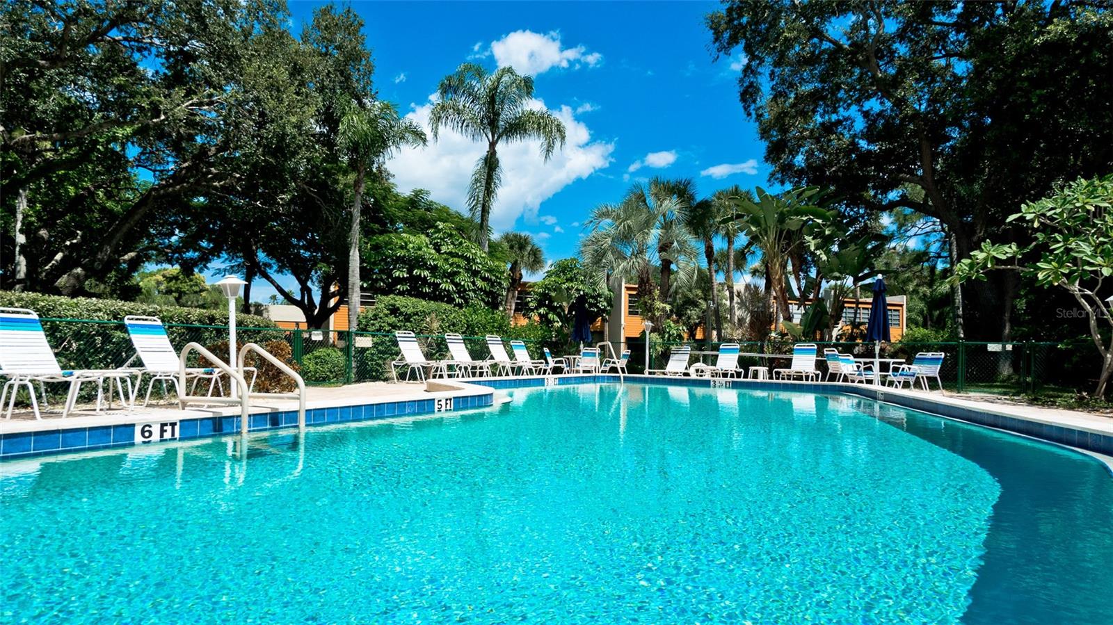 Image 10 of 28 For 542 542 Lakeside Drive 542