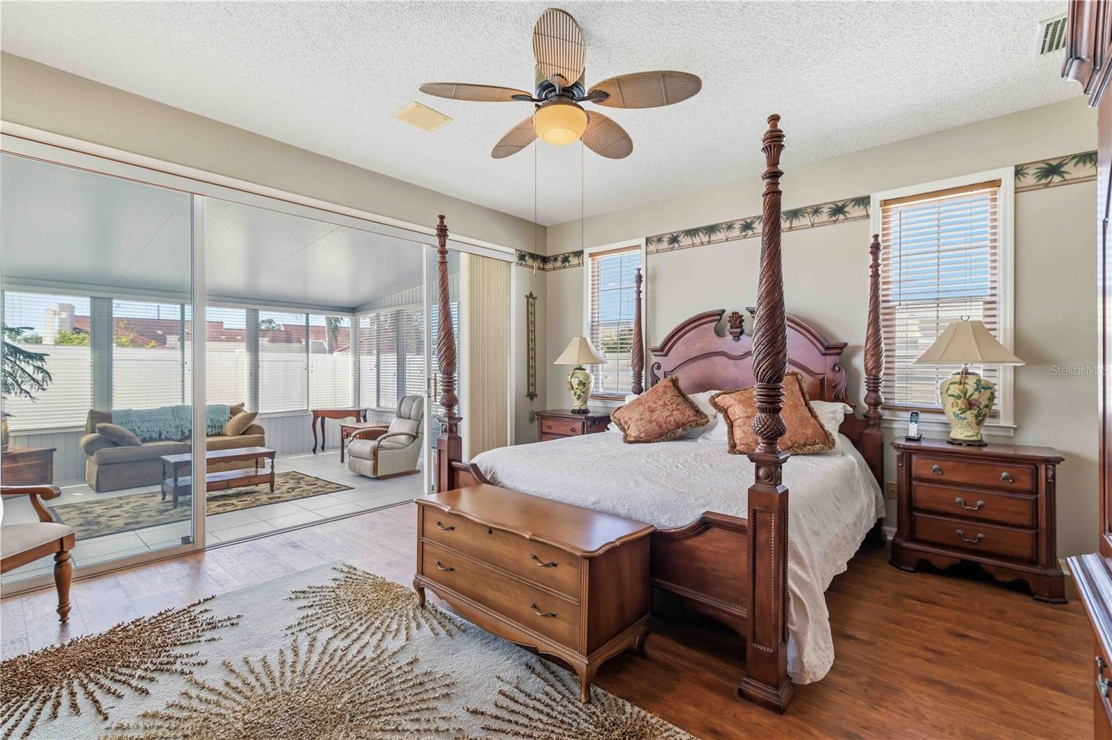 Image 24 of 39 For 4820 61st Avenue Drive W