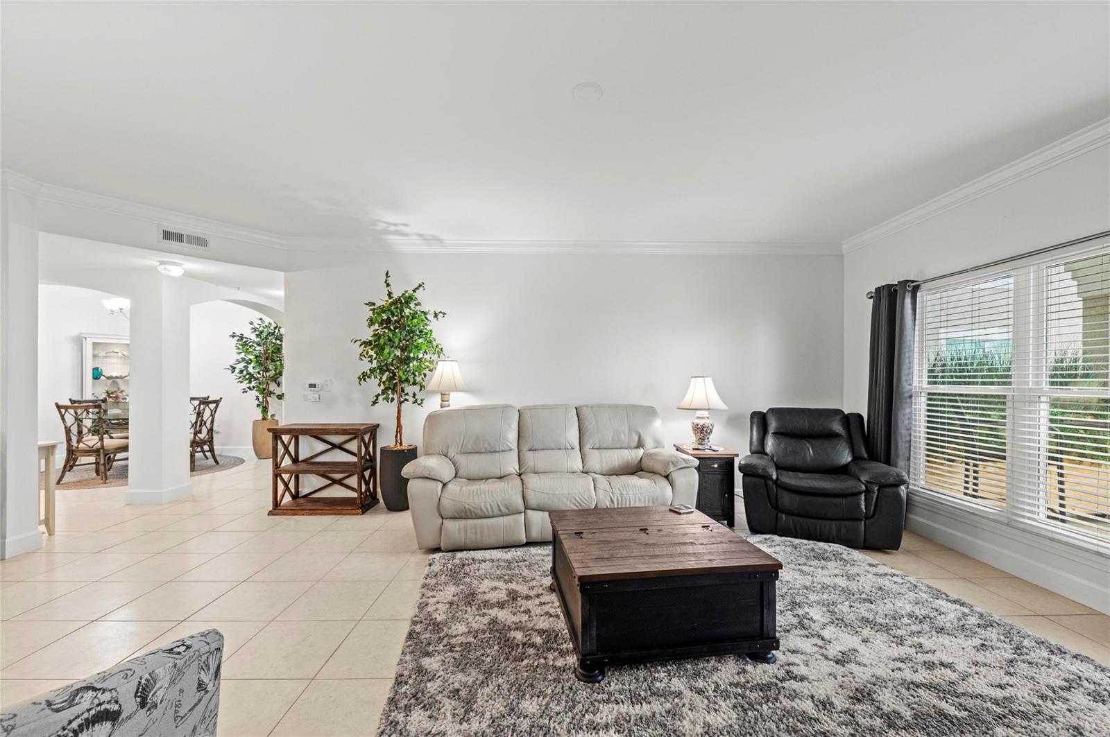 Image 10 of 65 For 808 3rd Avenue W 311