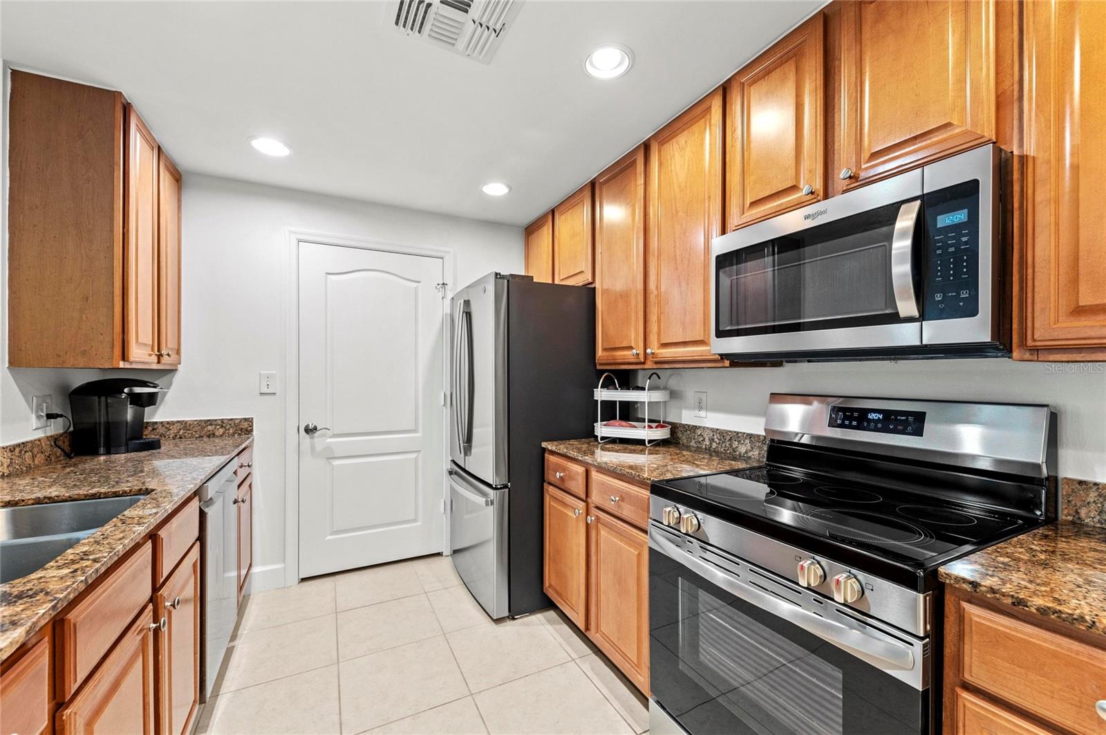 Image 15 of 65 For 808 3rd Avenue W 311