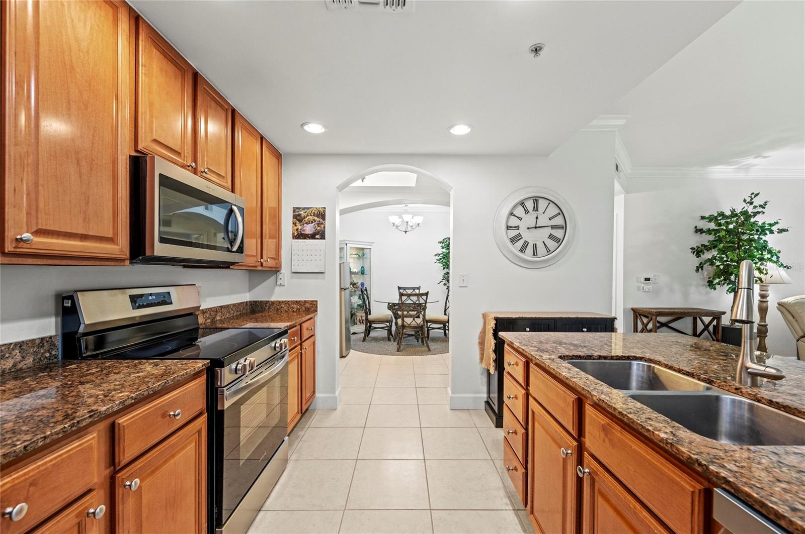 Image 16 of 65 For 808 3rd Avenue W 311