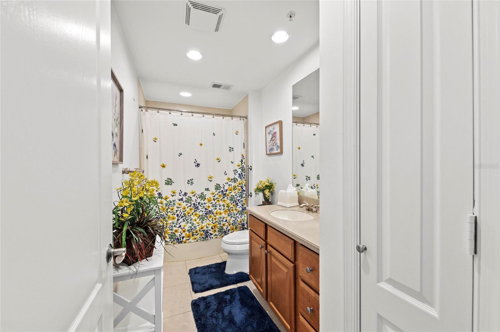 Image 35 of 65 For 808 3rd Avenue W 311